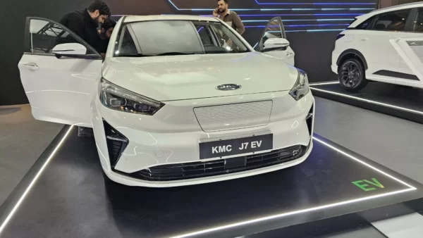 KMC J7 برقی وارد سامانه خودروهای وارداتی شد + مشخصات فنی